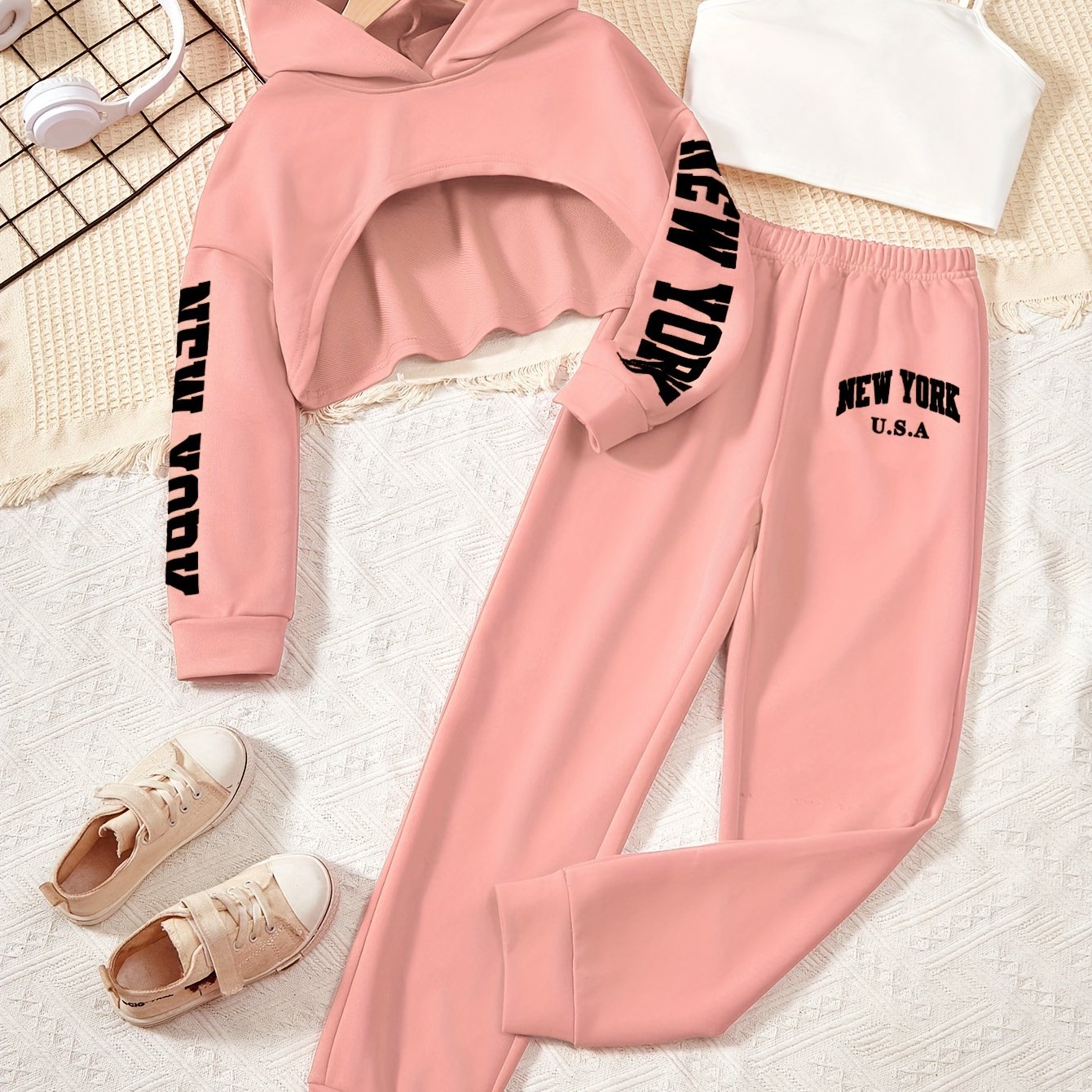3pcs Girl's Trendy Outfit, Crop Hoodie & Cami Top & Sweatpants Set, NEW YORK Print Casual Long Sleeve Top, Kid's Clothes For Spring Fall Winter
